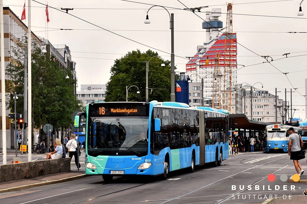 Auch aus dem Stadtverkehr der schwedischen Stadt Göteborg ist der vierachsige Großraum-Gelenkbus CapaCity L aus dem Hause Mercedes-Benz inzwischen nicht mehr wegzudenken. Seit November 2020 verkehren 23 Fahrzeuge dieses Typs beim schwedischen Verkehrsunternehmen Transdev.